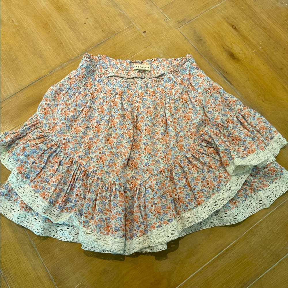 Aeropostale tiered floral ruffle skirt.  Size XS